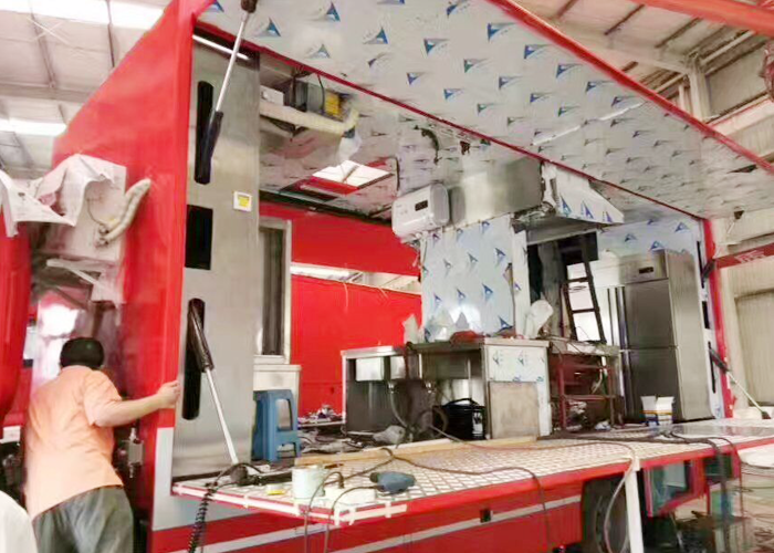 消防車內廚房設備廚具安裝現(xiàn)場圖