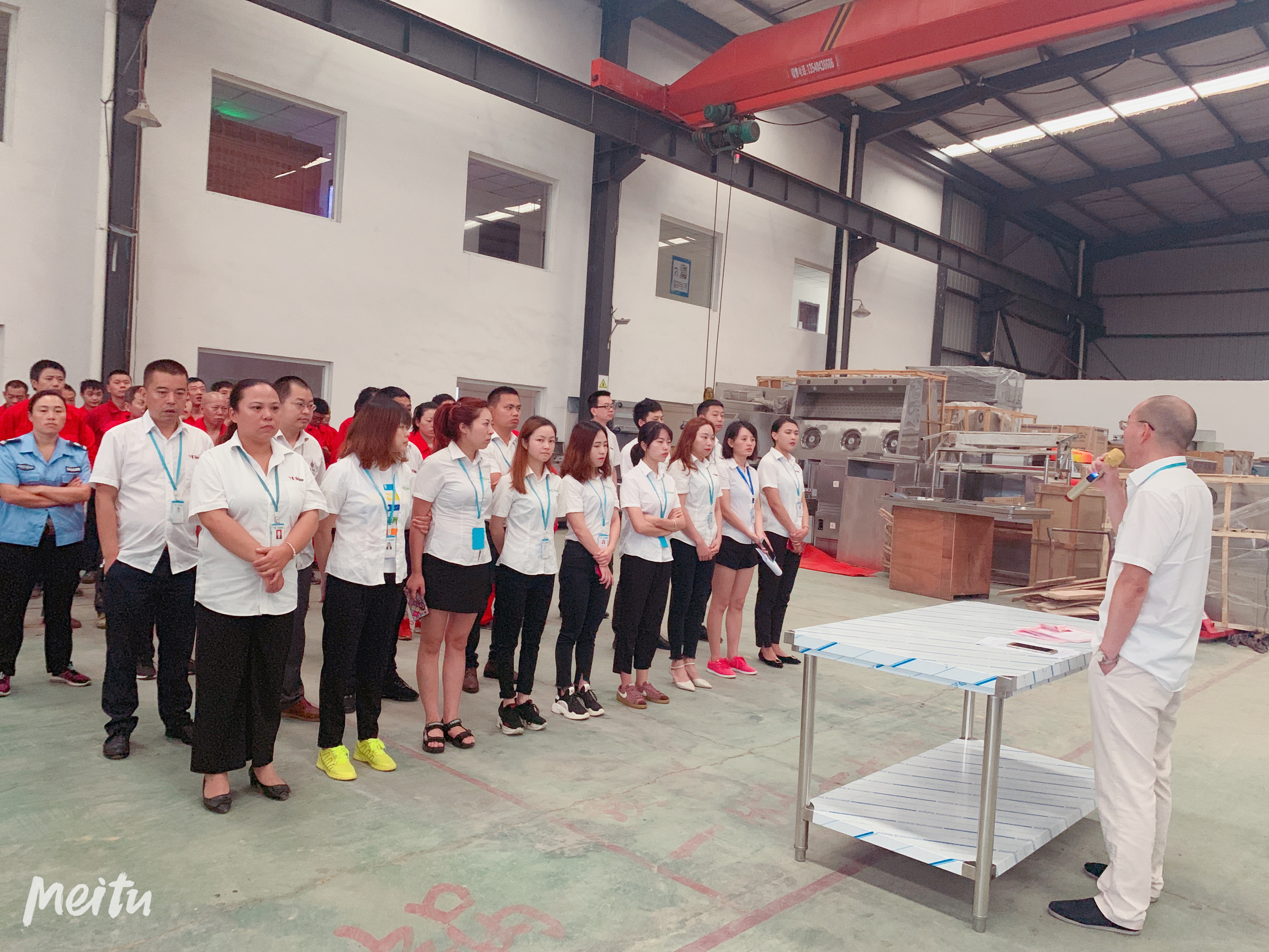 四川優(yōu)佰特廚房設備公司2019年7月員工會議2