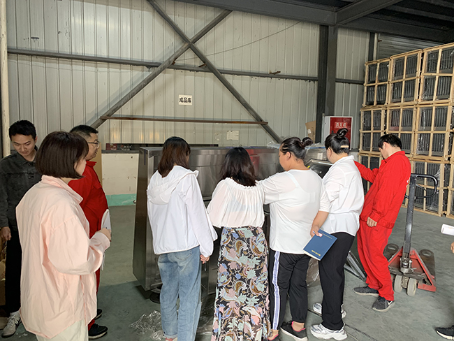 油煙凈化一體機(jī)2 油煙凈化一體機(jī)2