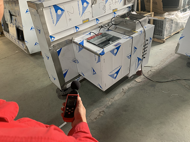 油煙凈化一體機(jī)6 油煙凈化一體機(jī)6