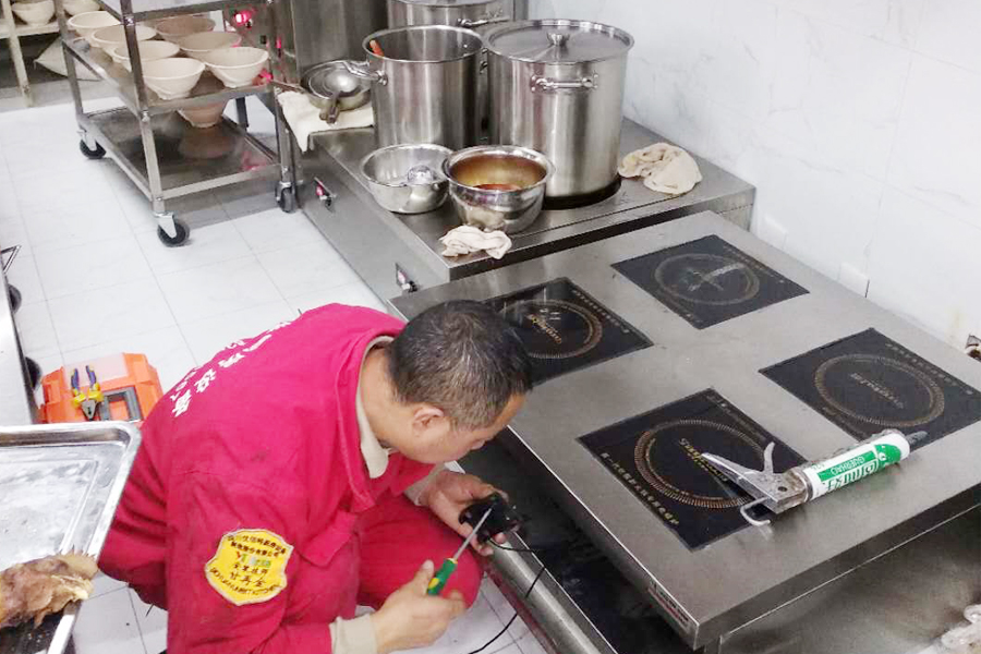 優(yōu)佰特廚房設(shè)備公司的售后服務(wù)就是好，難怪那么多人選擇