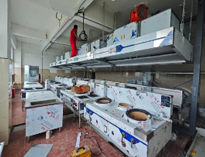 40℃高溫下，一群堅(jiān)守崗位的廚具人!